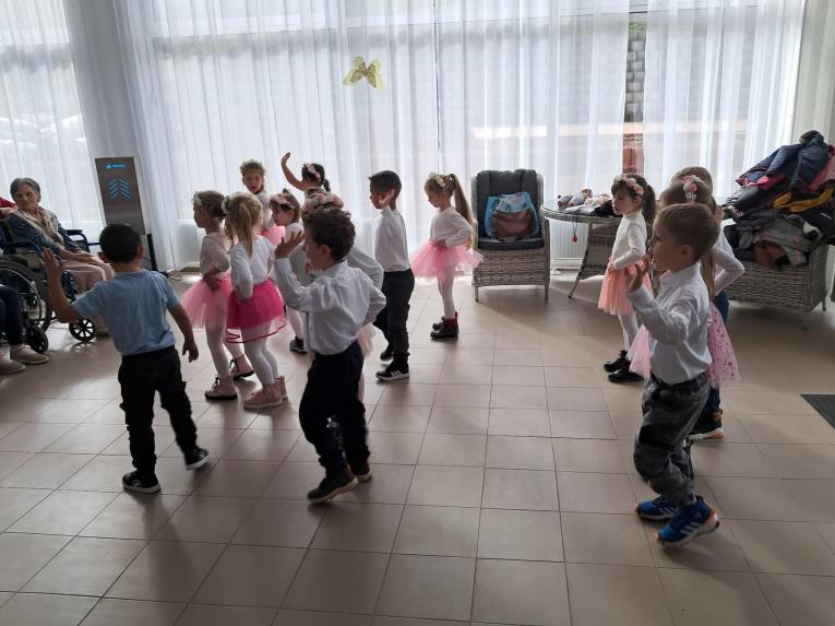 DSS  - vystúpenie pre seniorov